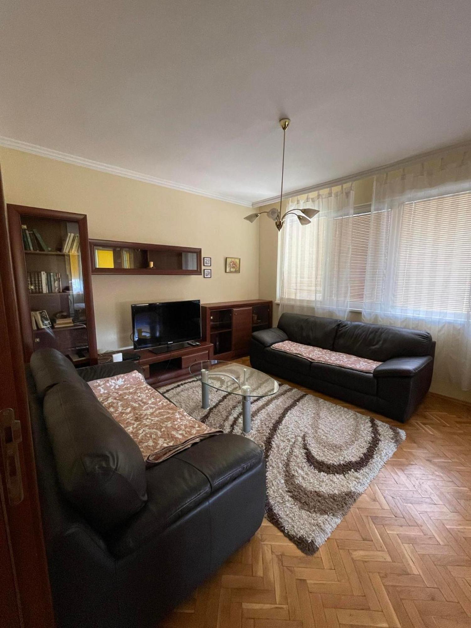 Sunny Cozy Flat In The Centre, Close To Beach, 4 Rooms, 105Sqm Varna Dış mekan fotoğraf
